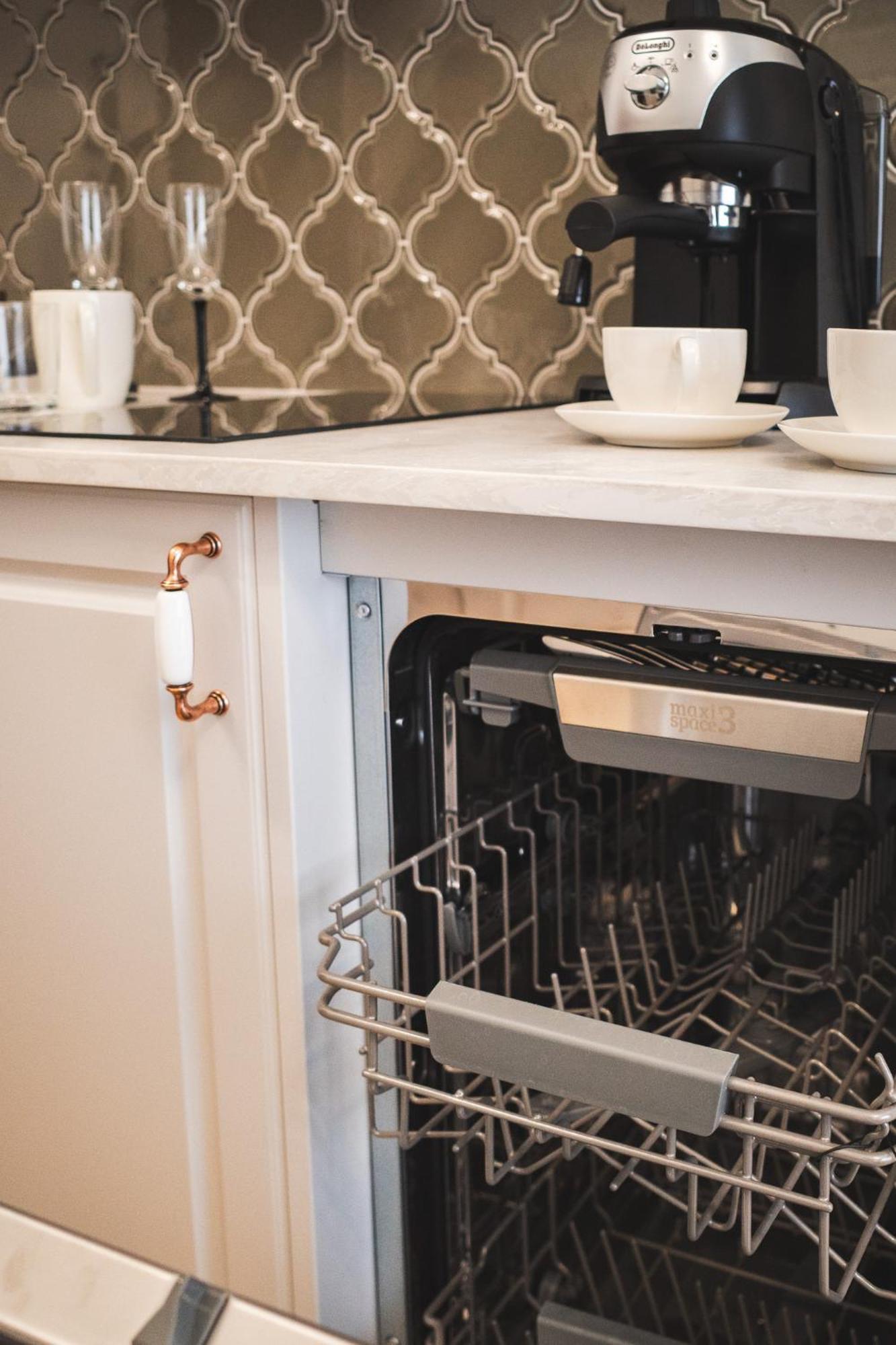 Great Sleep In The Heart Of + Wifi + Washing Machine Appartamento *